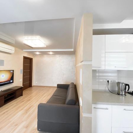 2-Bedroom Apartment Most City Area, Ekaterynoslav Square 드네프로페트로프스크 외부 사진