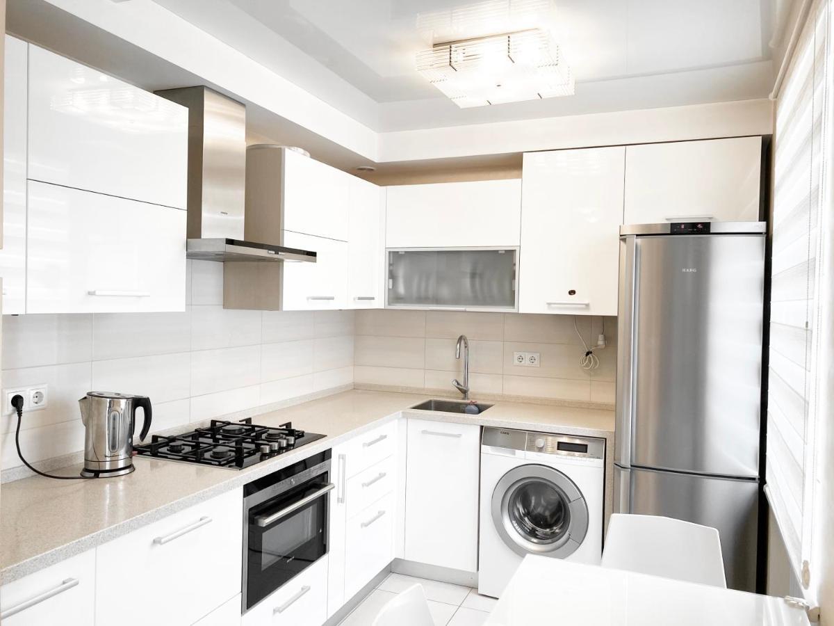 2-Bedroom Apartment Most City Area, Ekaterynoslav Square 드네프로페트로프스크 외부 사진