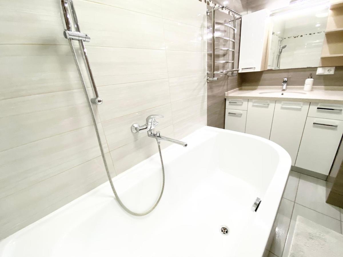 2-Bedroom Apartment Most City Area, Ekaterynoslav Square 드네프로페트로프스크 외부 사진