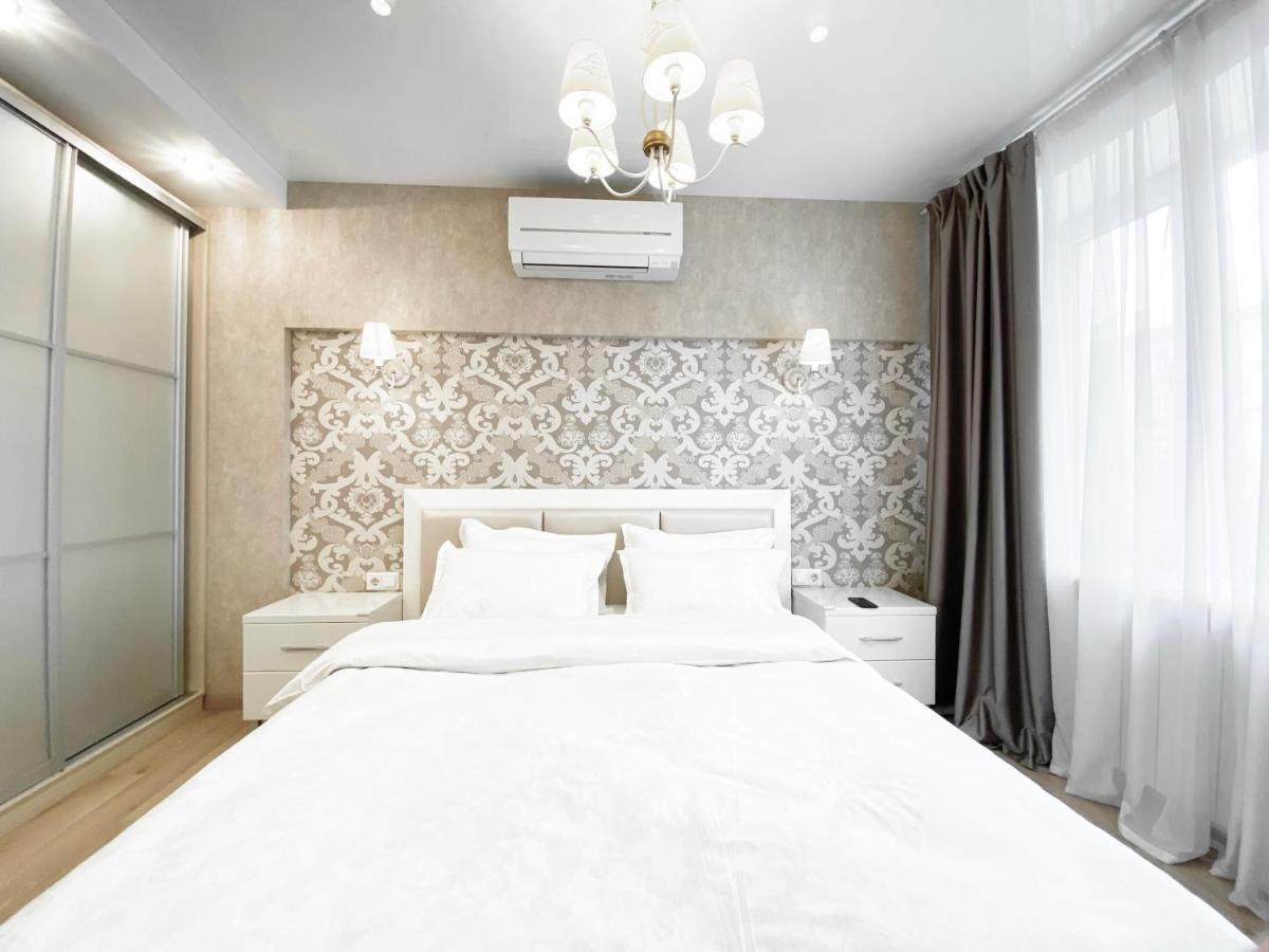 2-Bedroom Apartment Most City Area, Ekaterynoslav Square 드네프로페트로프스크 외부 사진