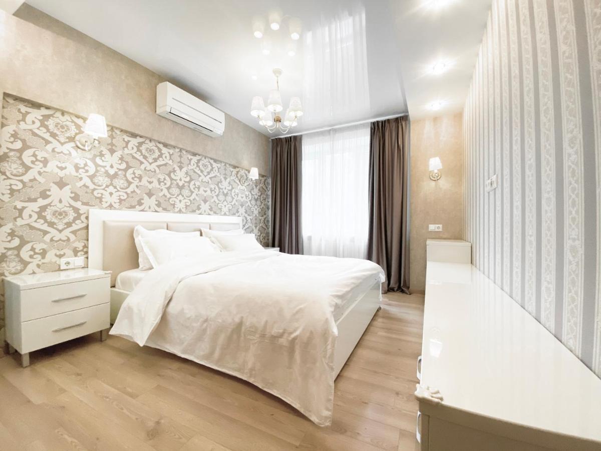 2-Bedroom Apartment Most City Area, Ekaterynoslav Square 드네프로페트로프스크 외부 사진
